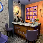Ξενοδοχείο Pera Luna 3*