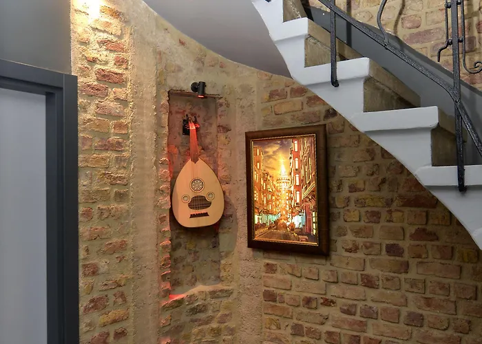 מלון Pera Luna 3*