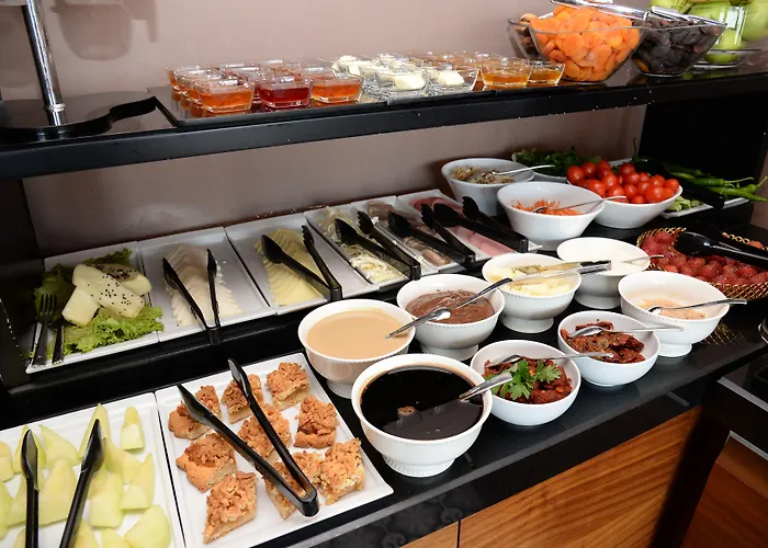 Pera Luna מלון 3*