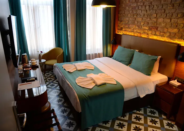 Pera Luna Hotell