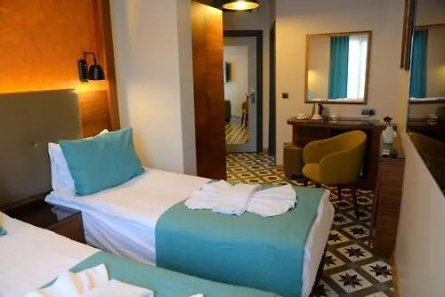 بيرا لونا ريسيدنس 3*