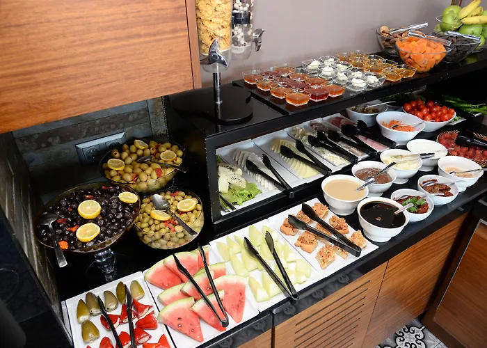 بيرا لونا ريسيدنس فندق