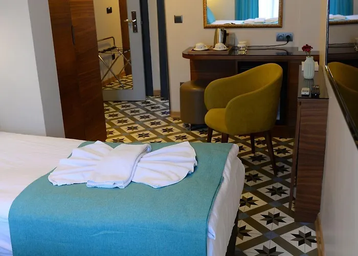 بيرا لونا ريسيدنس 3*